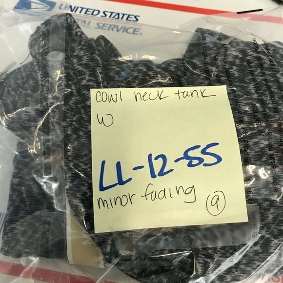 Michael Kors Womens Top Cap Short Sleeve Tank Stretch Cowl Neck Print Shirt XS - Picture 12 of 12